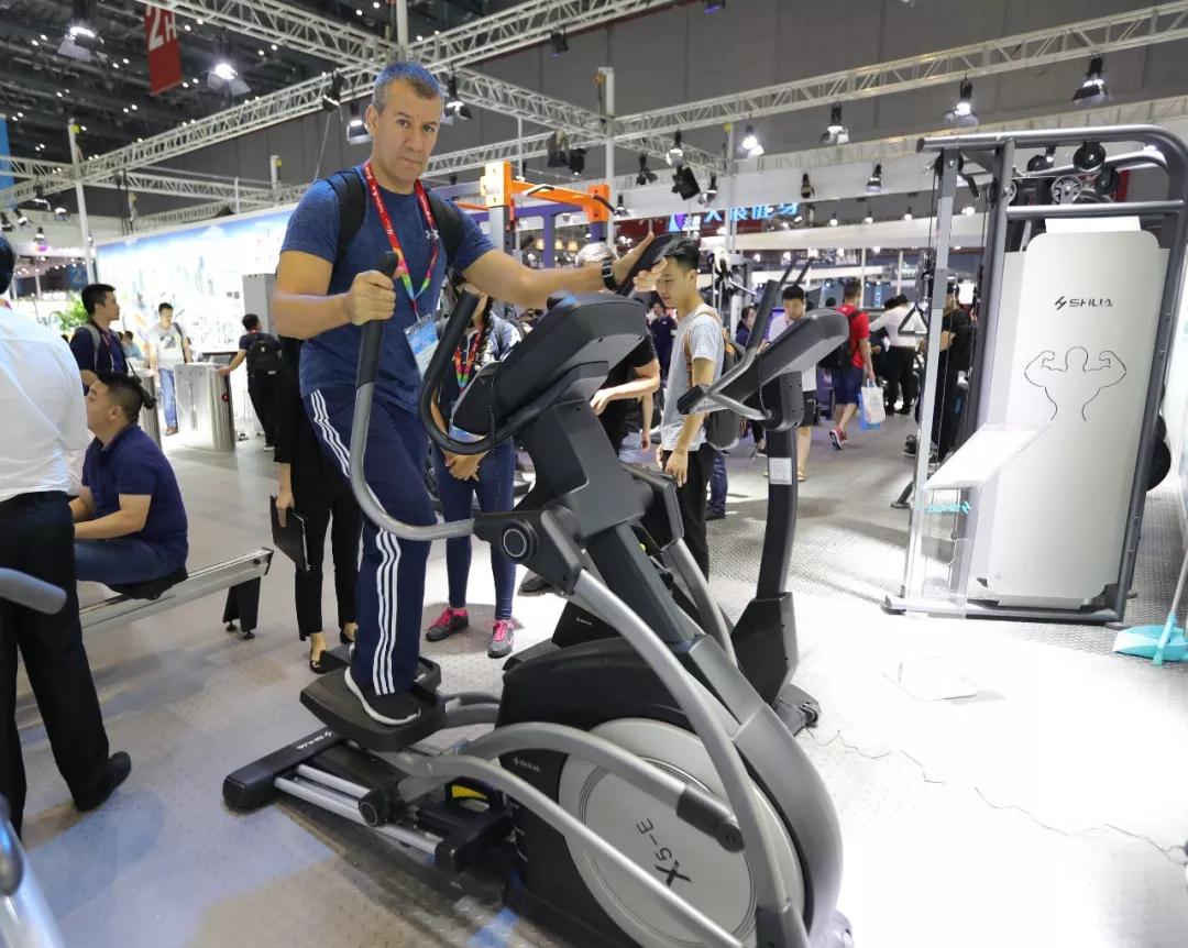健身器材-椭圆机 健身器材-椭圆机