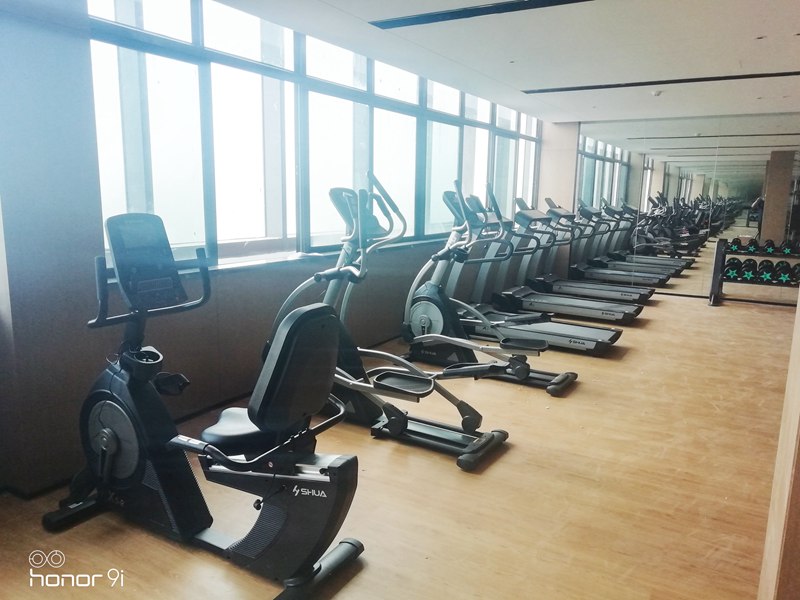 企事业单位健身房|房地产社区健身房-广西壹号娱乐体育健身器材有限公司